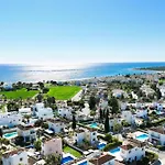 Villa Chrisa