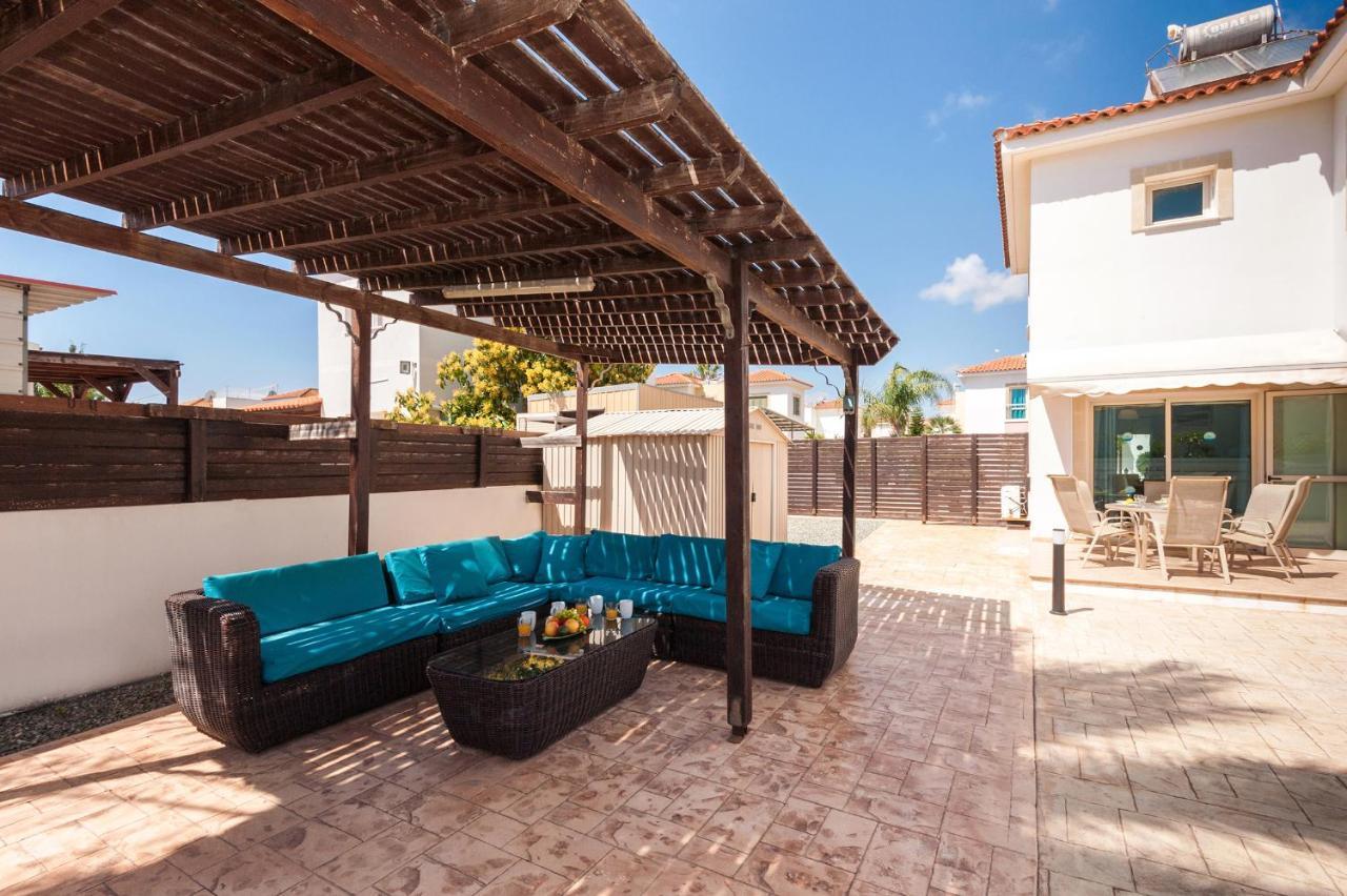 Carolina Villa